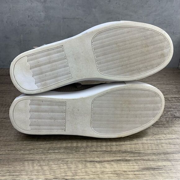 Steve Madden~Women's~” Caliber” Taupe Suede Ankle~Sneakers~Size 8.5M. - Picture 10 of 11